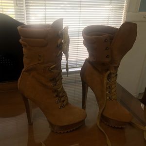 BeBe High-heeled lace up boots